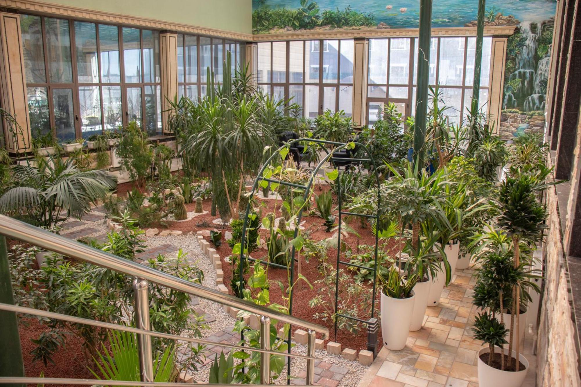 ホテル Garden Plaza ブハラ エクステリア 写真